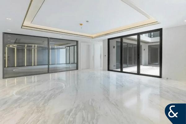 Luxury Mansion | Basement Parking | Golf View